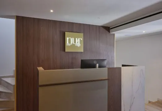 Nur Edge Aparthotel - Acropolis Skyline