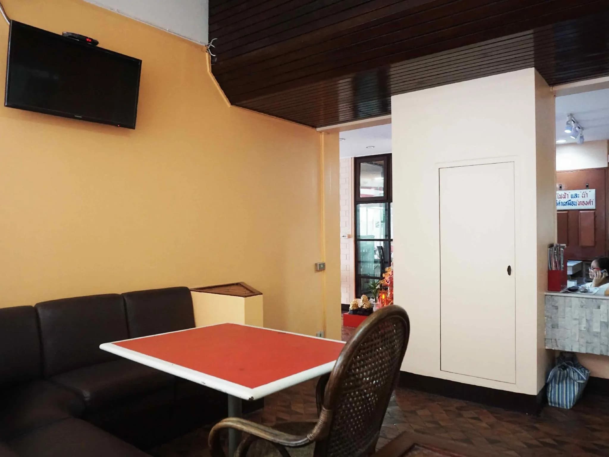 Sureena Hotel