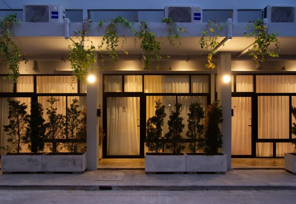 Dear Sunday Hometel Bangkok