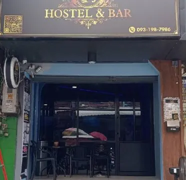 PJ Hostel & Bar