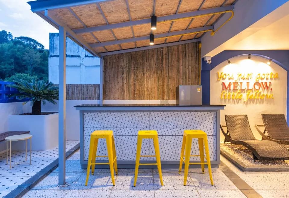 Mellow Poshtel - Kata Beach