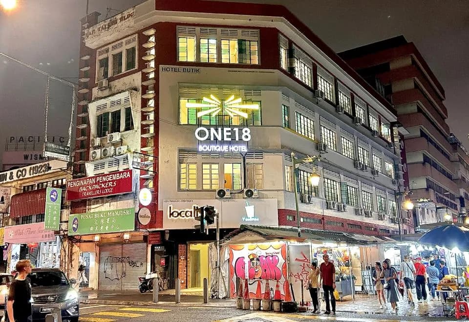 ONE18 Boutique Hotel