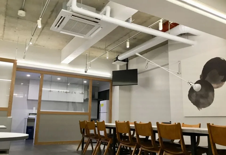 White Hostel Shinsaibashi