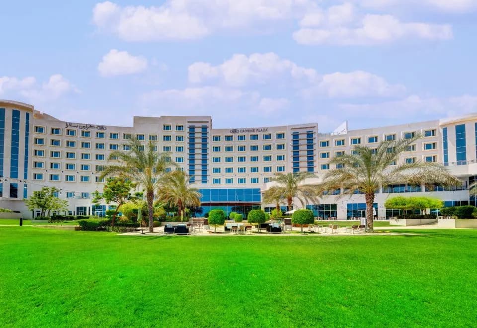 Crowne Plaza Muscat OCEC By IHG