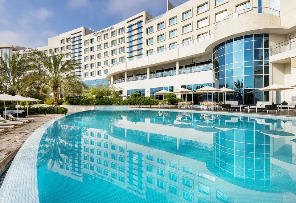 Crowne Plaza Muscat OCEC By IHG
