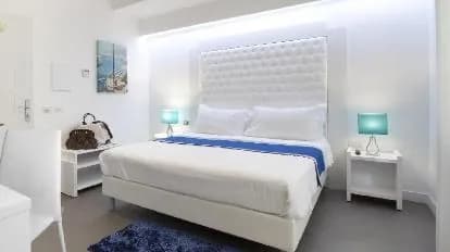 Tasso Suites
