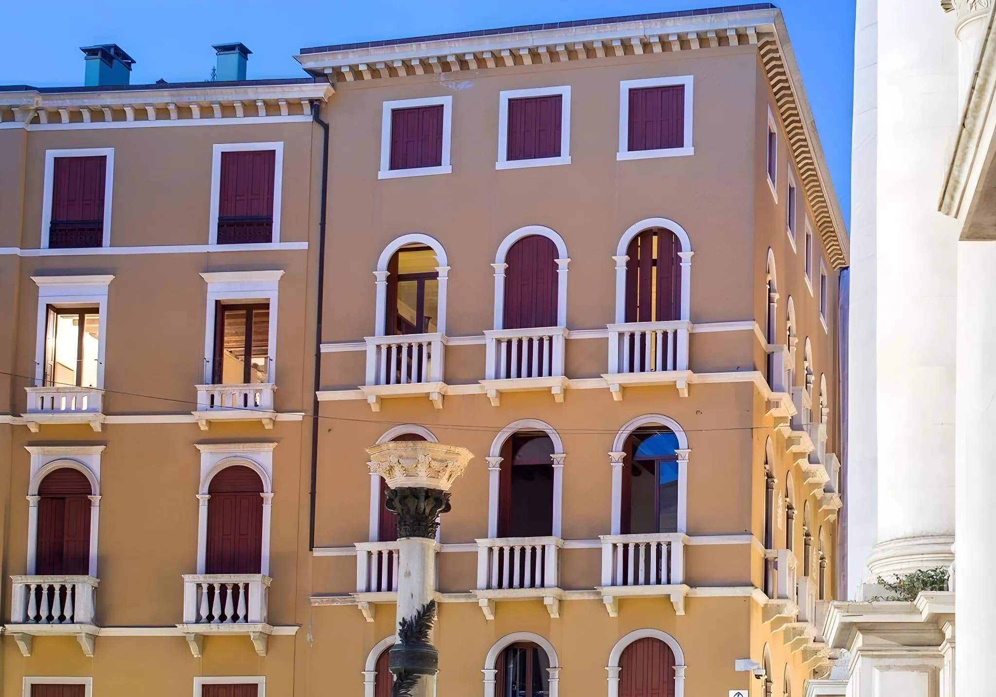 San Teodoro Palace - Luxury Apartments