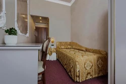 Hotel Pausania