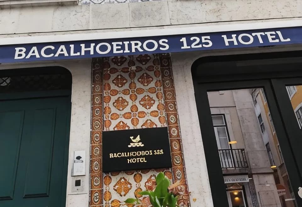 Bacalhoeiros 125 Hotel