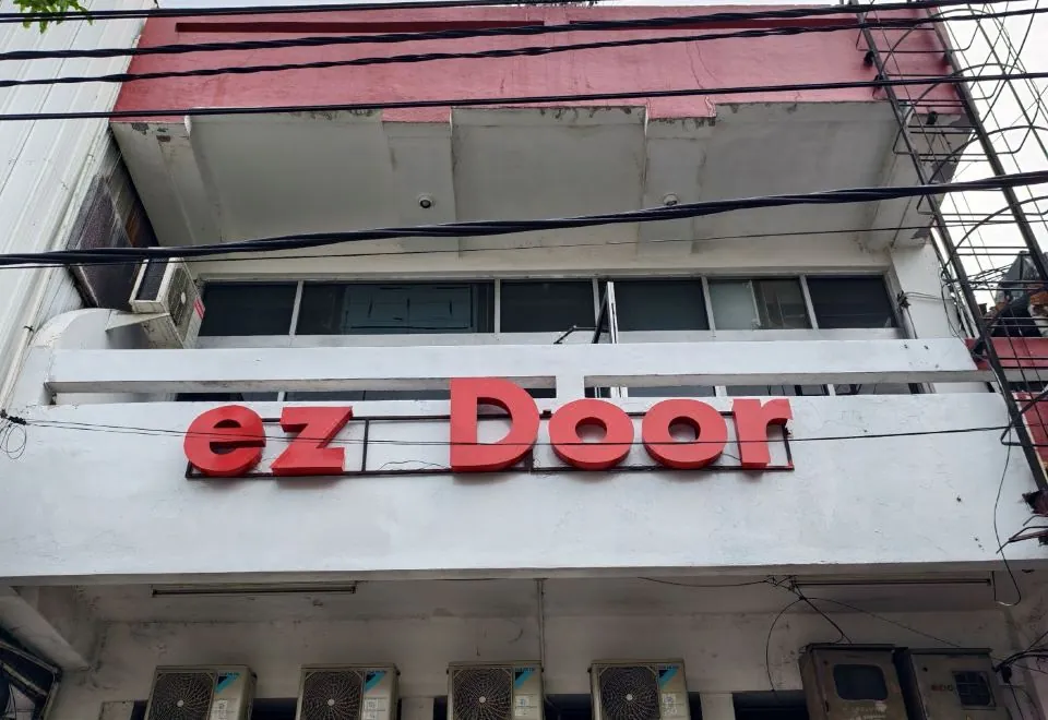 Ez Door