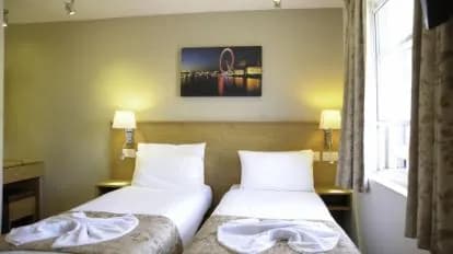 Kings Cross Inn Hotel