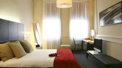 The Sumner Hotel