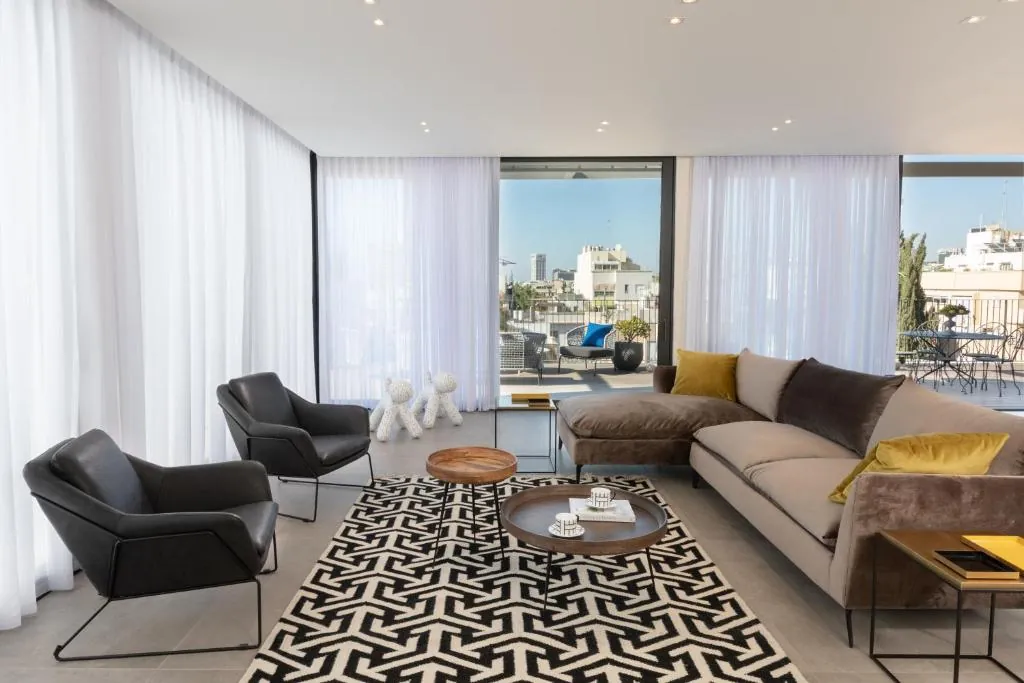 Shenkin Apartments by Master