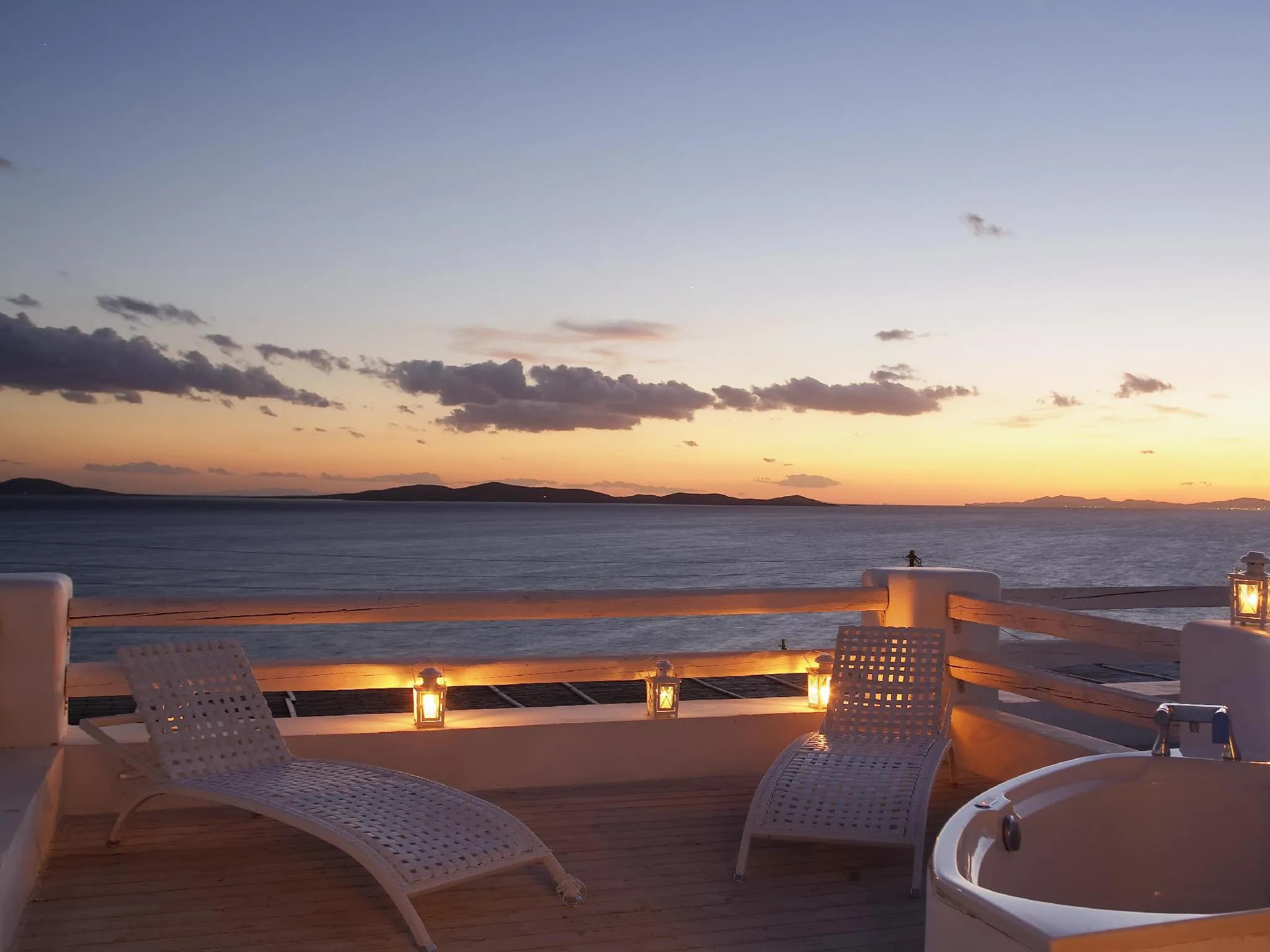Suntouch Suites ''By Checkin'' - Adults Only