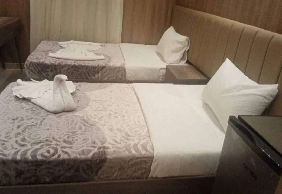 Rotana Palace Suites