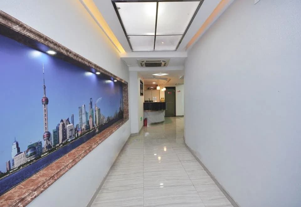 Manfulou Youxuan Hotel (Shanghai Nanjing West Road)