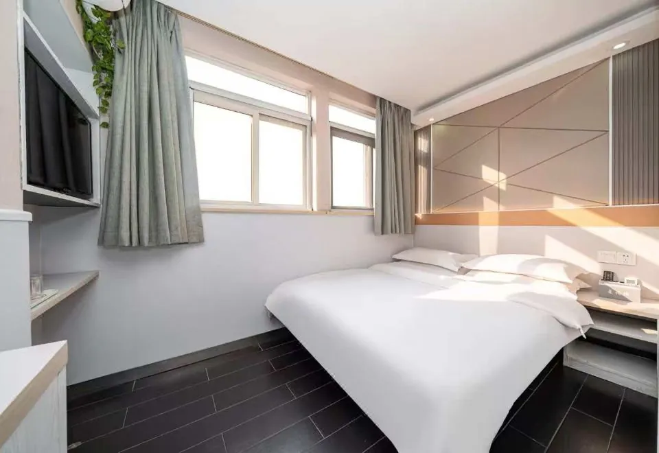 Manfulou Youxuan Hotel (Shanghai Nanjing West Road)