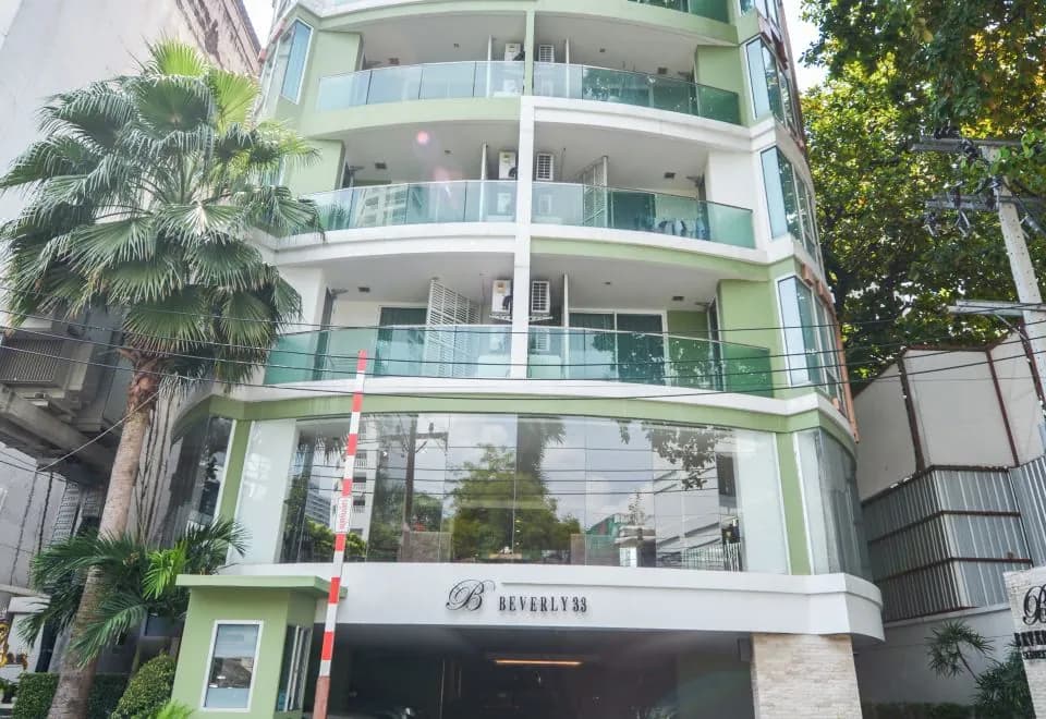 Beverly 33 by Aspira
