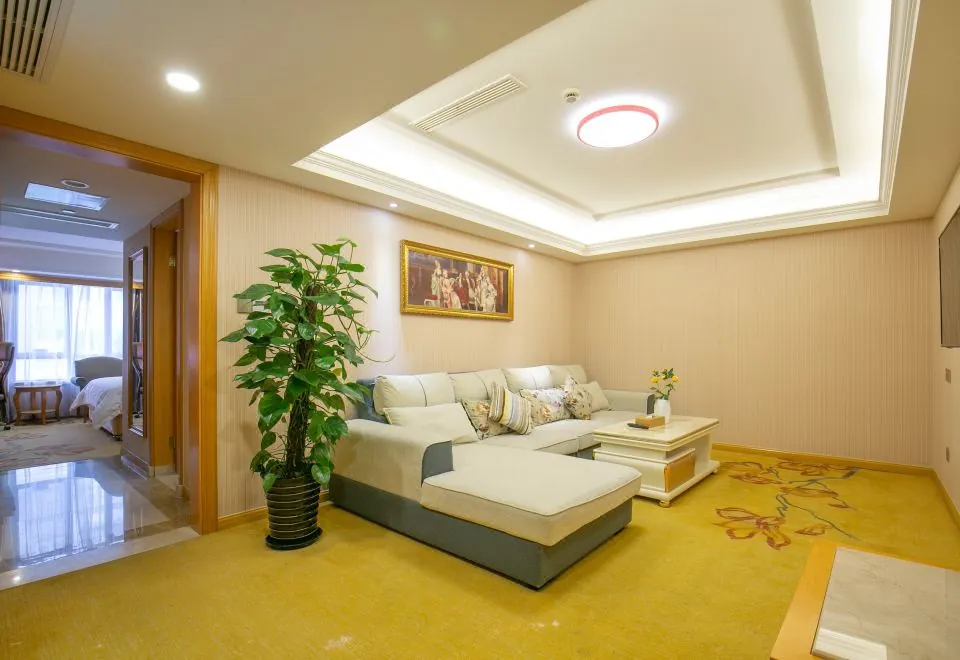 Vienna International Hotel (Shanghai New International Expo Center)