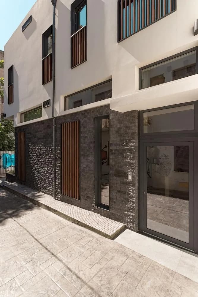 11 Enteka Acropolis Suites