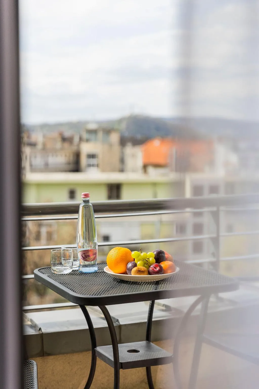 Escala Hotel and Suites