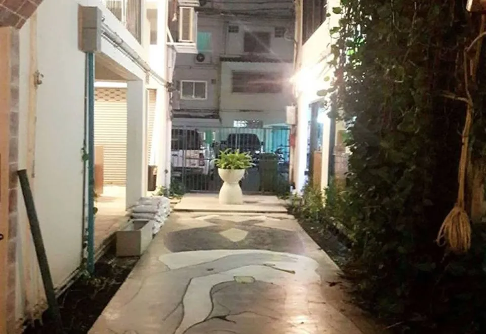 Pastelhouse Hostel