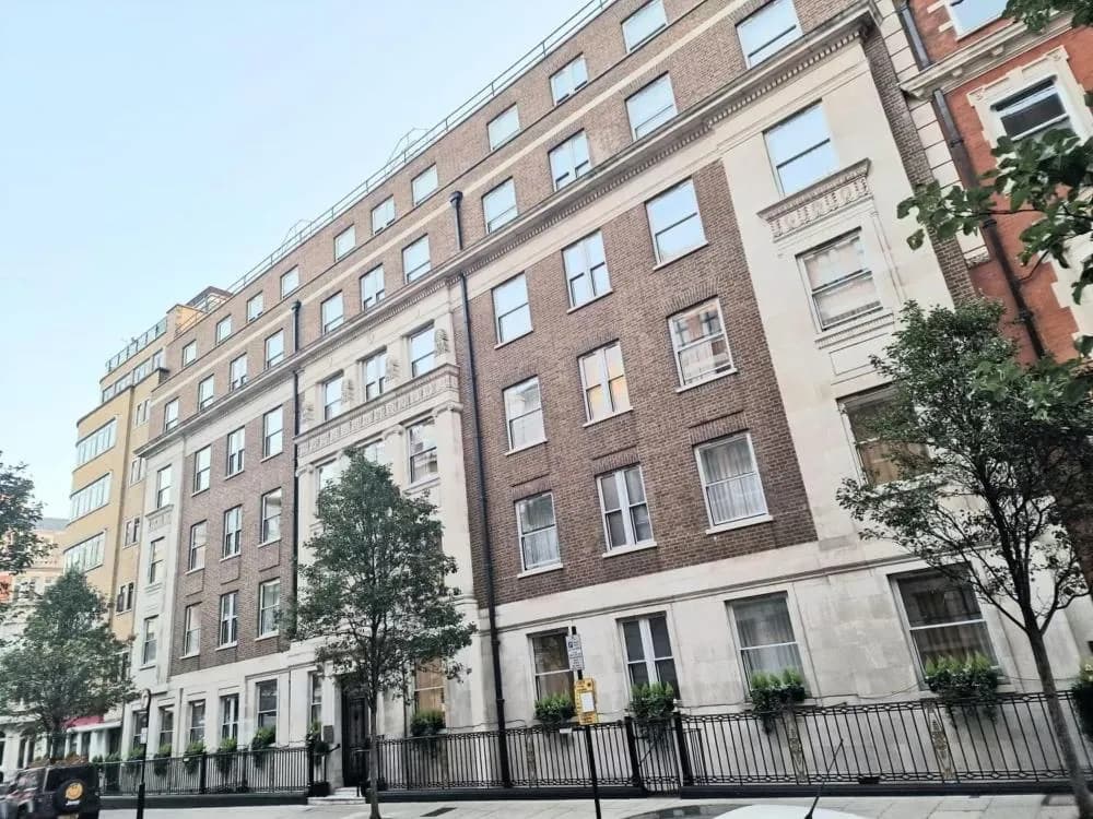 Astor Court Hotel