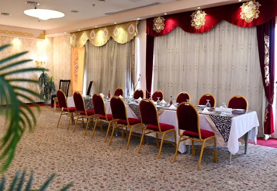 Cleopatra Hotel
