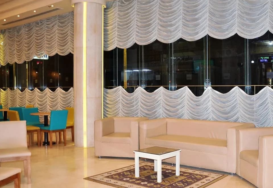 Cleopatra Hotel