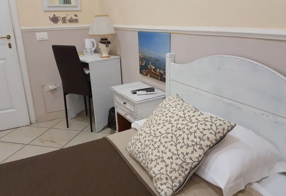 B&B Napoli Centrale Room&Jacuzzi