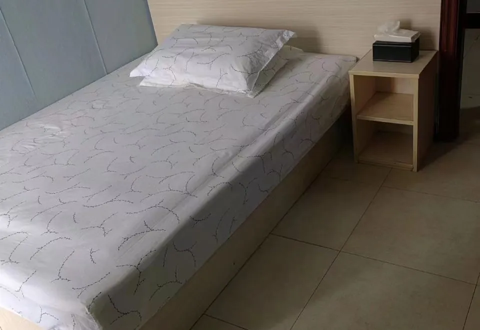 Shenyi Apartment