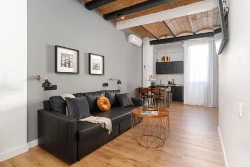 No 23 - the Streets Apartments