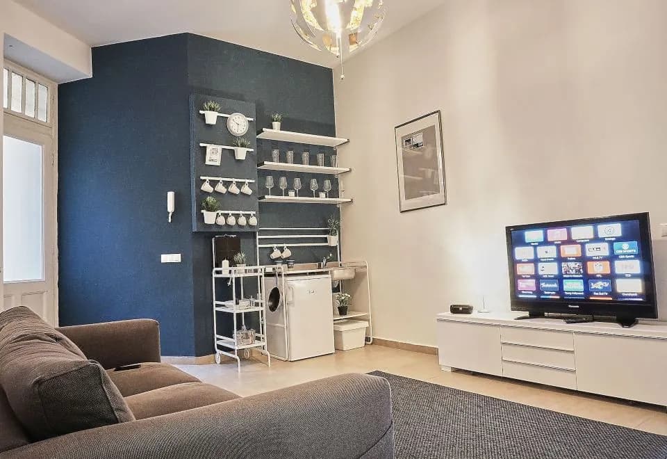Onyx Apartment