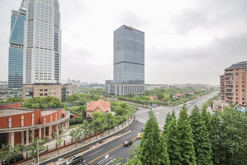 iFamily Apartment Hotel (Shanghai Hongfeng Road)