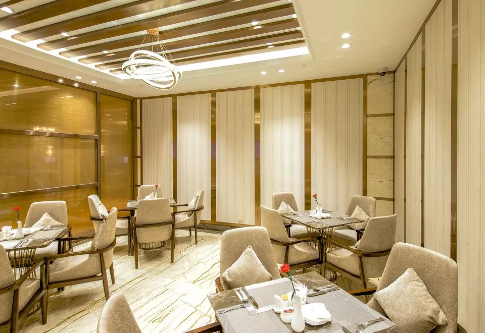 Royal Dragon Hotel