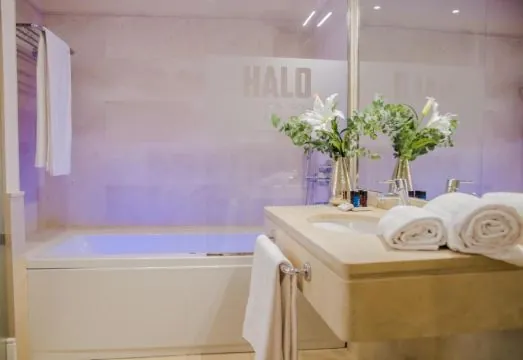 Halo Boutique Hotel