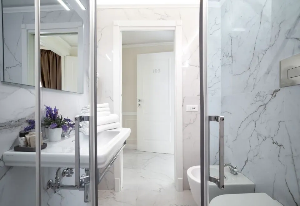 La Fontanina Suites