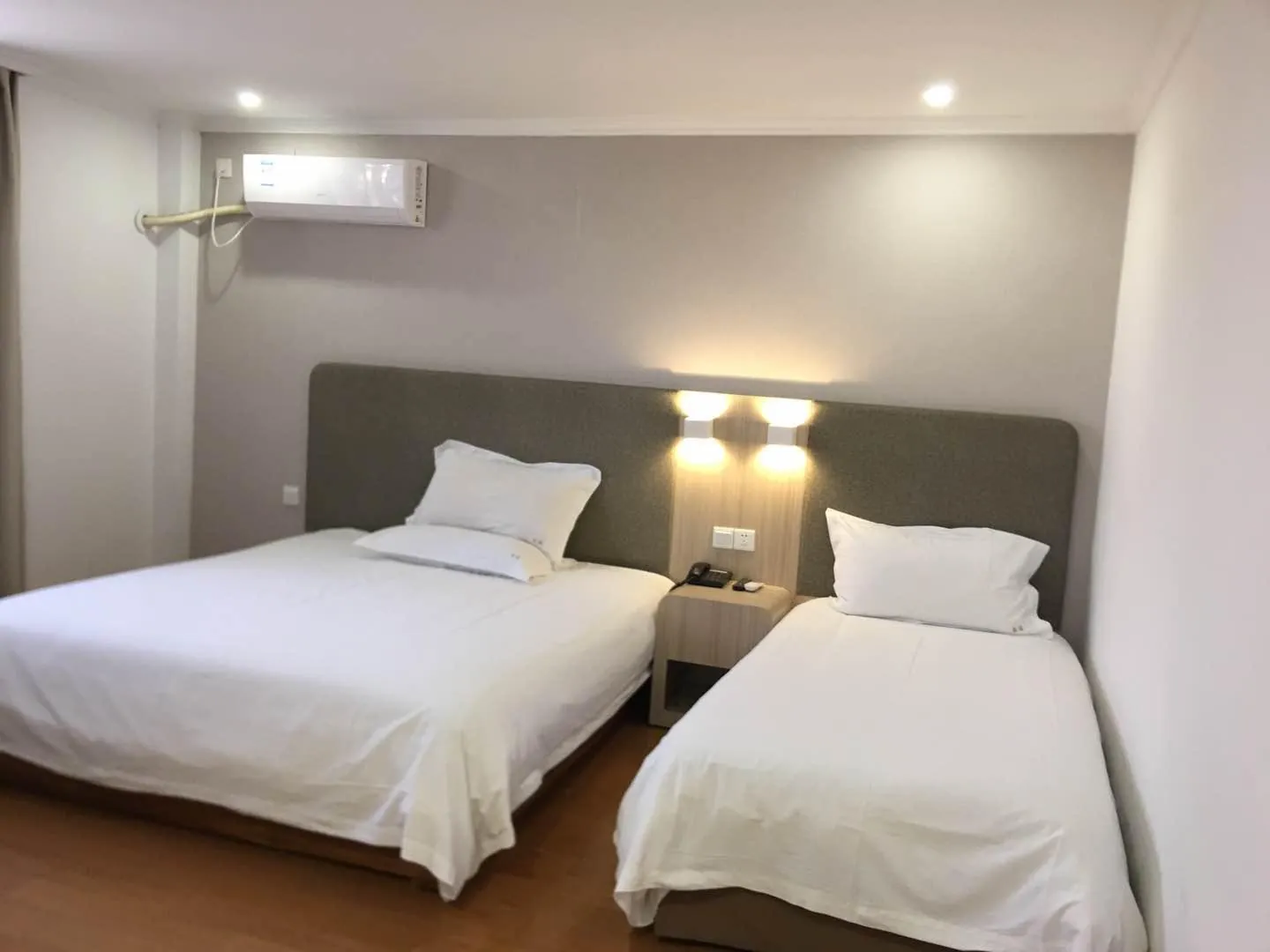Hanting Hotel Shanghai Xiaomuqiao Road
