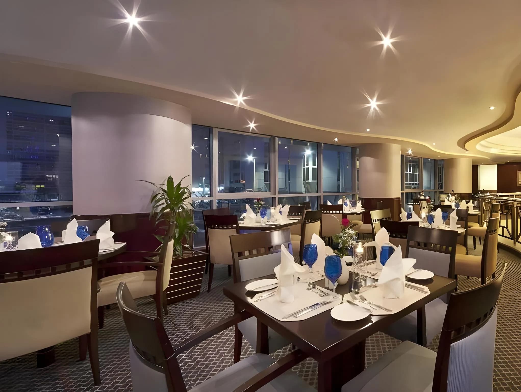 Al Manzel Hotel Apartments