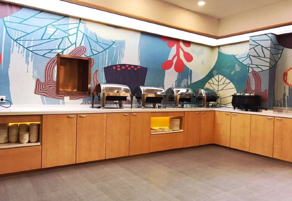 Hanting Hotel (Shanghai Zhangjiang Guanglan Road Metro Station)