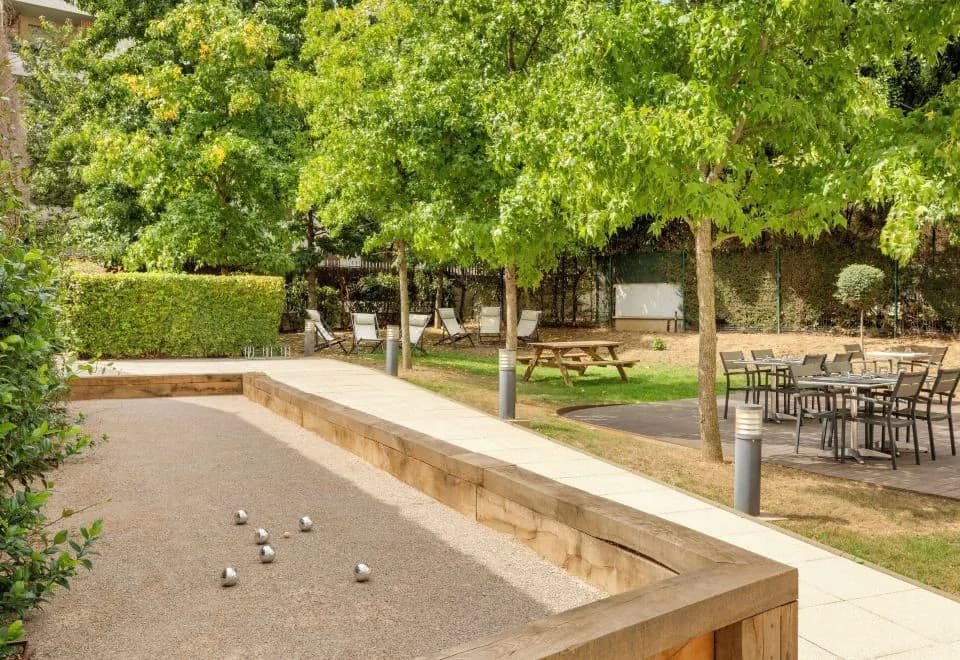 Courtyard by Marriott Paris Saint Denis