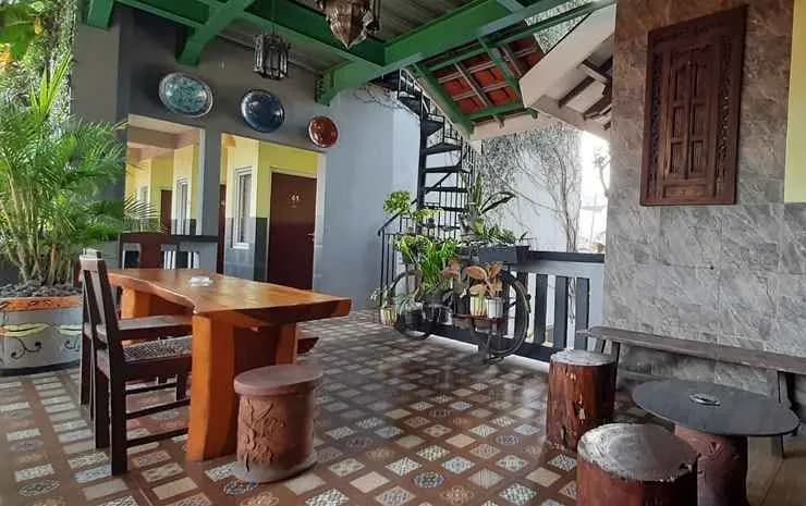 Oasis Studio Hotel Satu