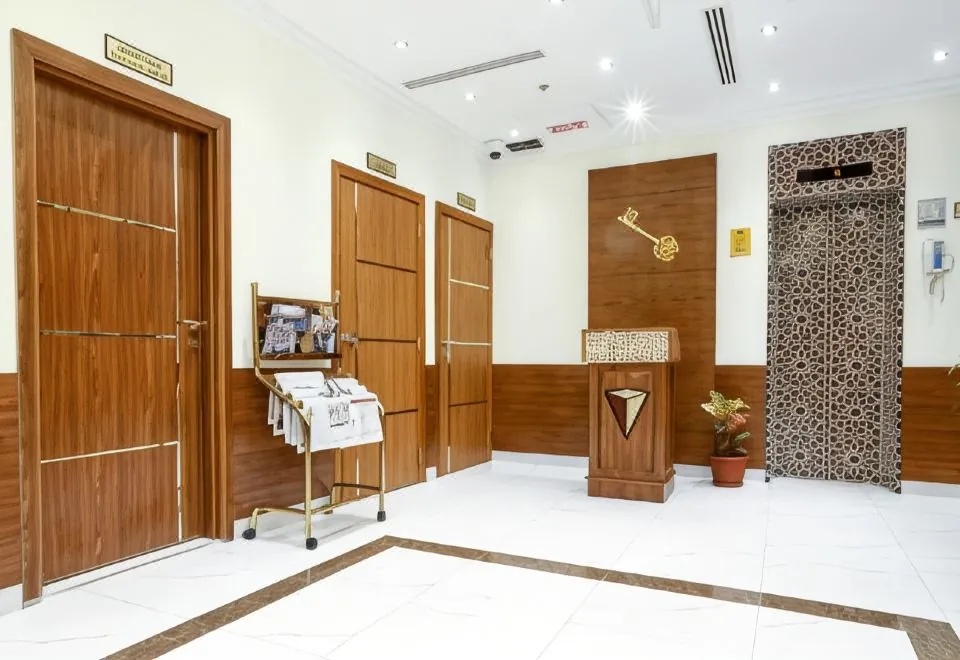 La Villa Suites Hotel