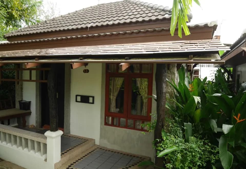 Bangtao Beach Chalet Resort