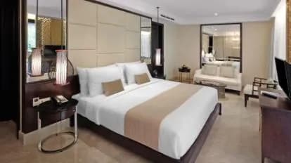 Jambuluwuk Oceano Seminyak Hotel