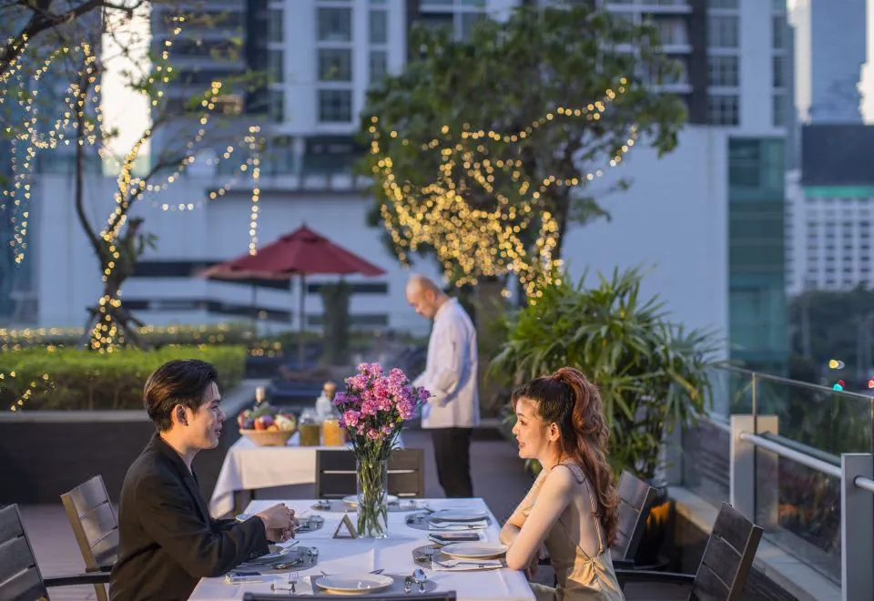 Sathorn Vista, Bangkok - Marriott Executive Apartments