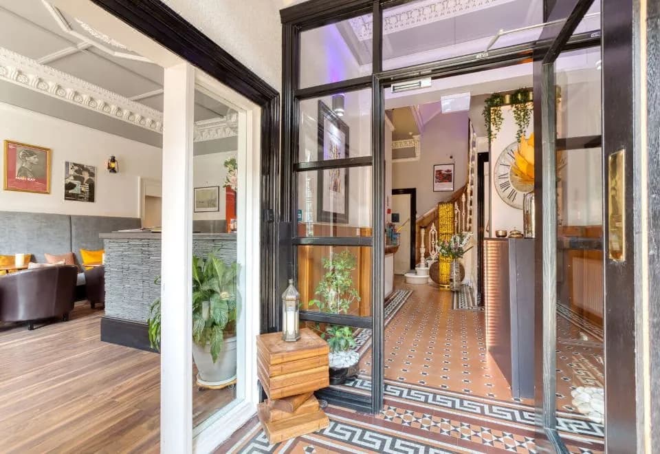 No32 Hotel