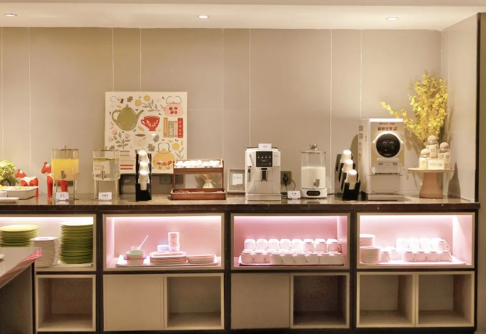 Homeinn Selected Hotel (Guangzhou Zhujiang New Town Wuyangcun Subway Station)