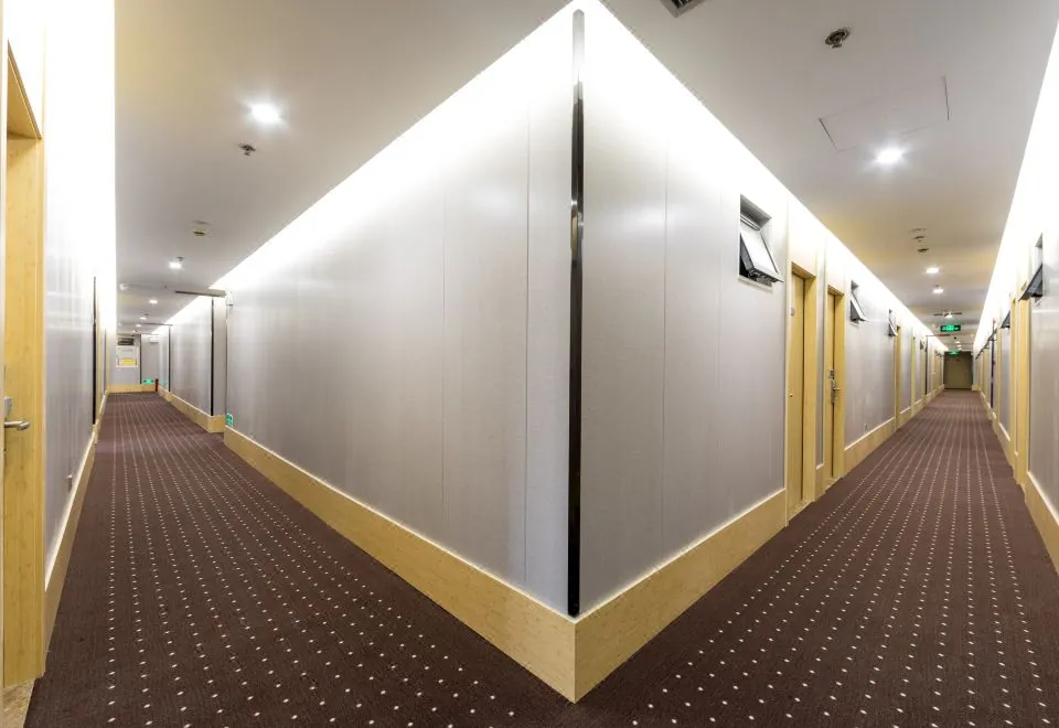 http://hotels.huazhu.com/inthotel/detail/9004609?