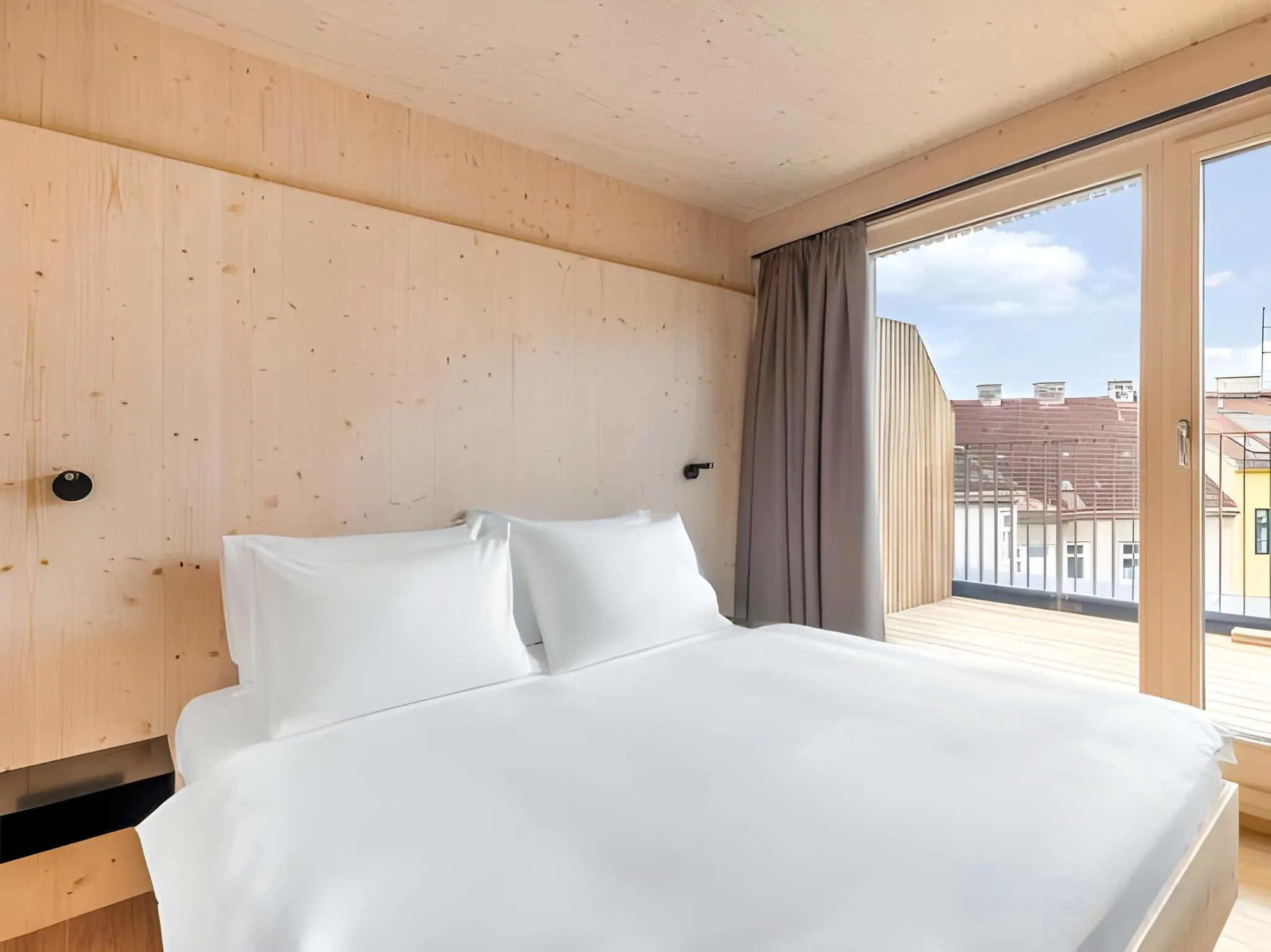 Numa l Wood Rooms & Apartments